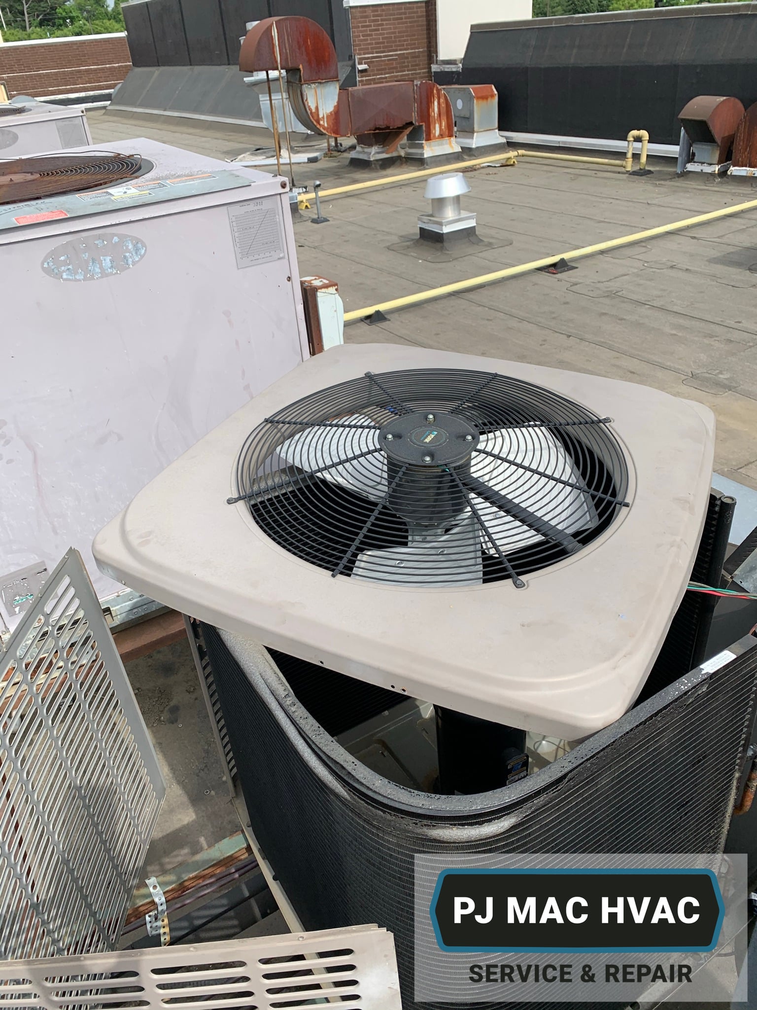 PJ MAC Gutter Cleaning & Air Duct Service - AC Replacement  Bryn Mawr